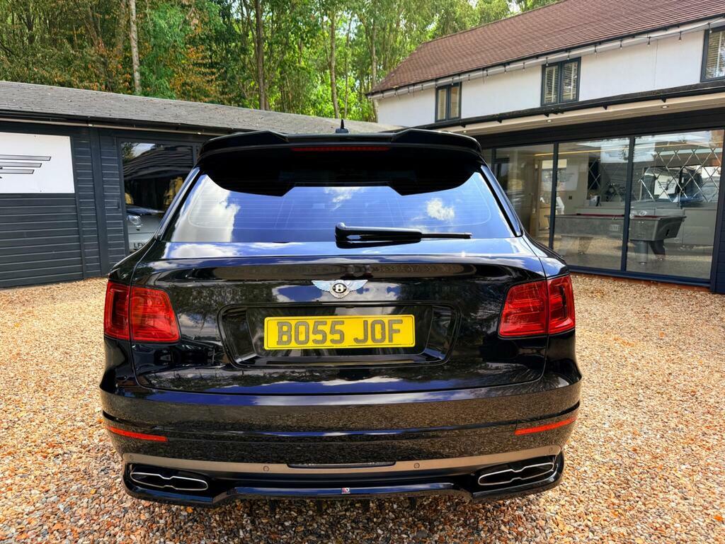 Bentley Bentayga V8 Black #33