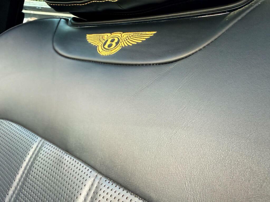 Bentley Bentayga V8 Black #76