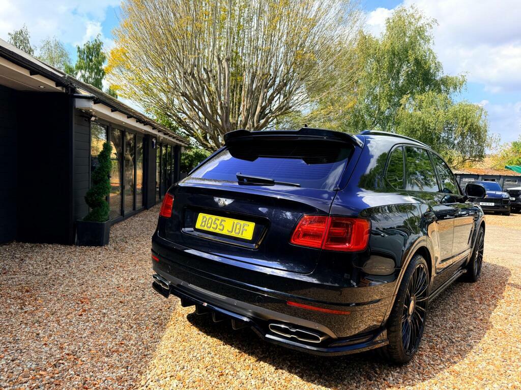 Bentley Bentayga V8 Black #45