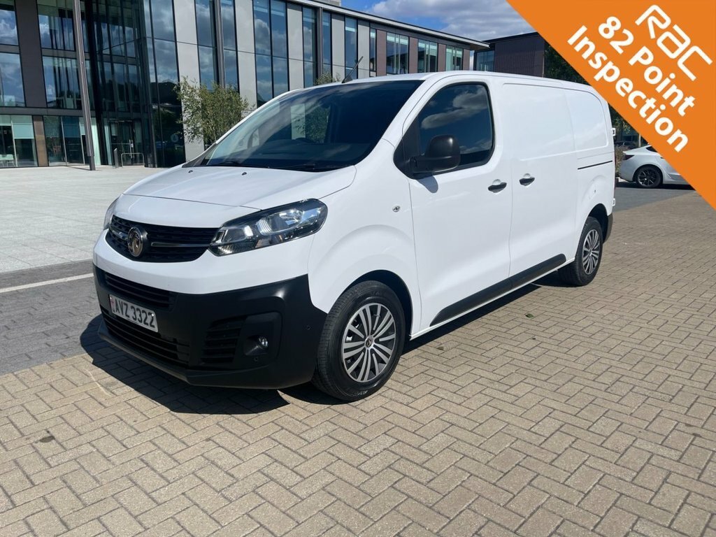 Vauxhall Vivaro 1.5L Dynamic 6Dr White