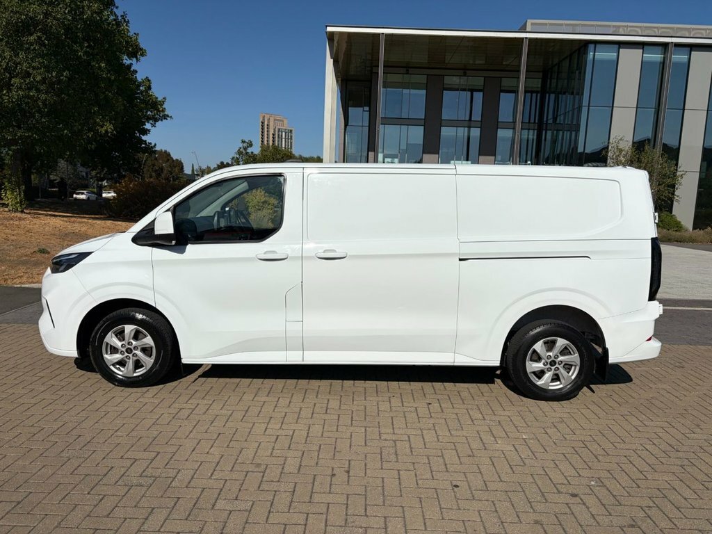Ford Transit Custom 2L Limited LG73HKR White #3