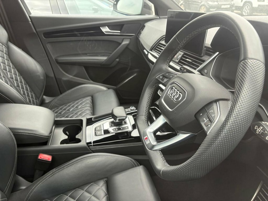 Audi Q5 2L Edition 1 KP22PVY Grey #2