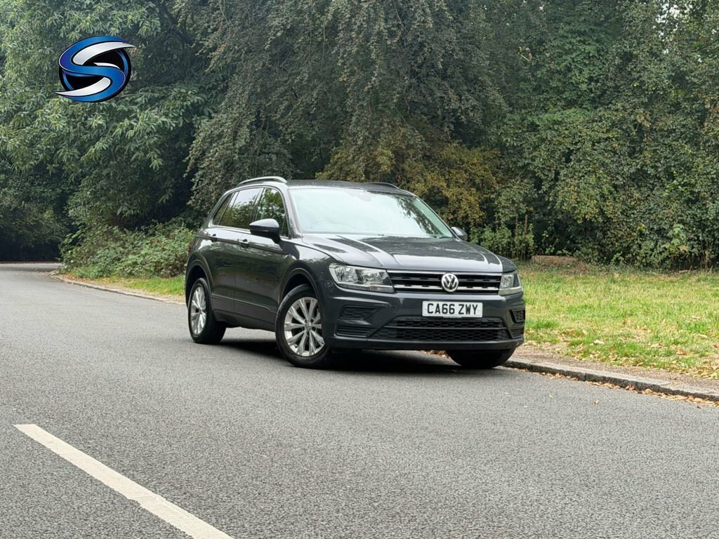 Volkswagen Tiguan 2L S CA66ZWY Grey #4