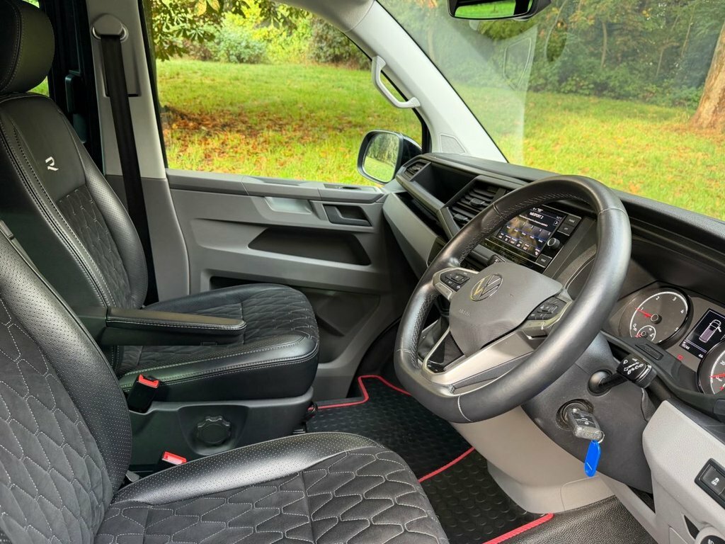 Volkswagen Transporter 2L Highline Grey #2