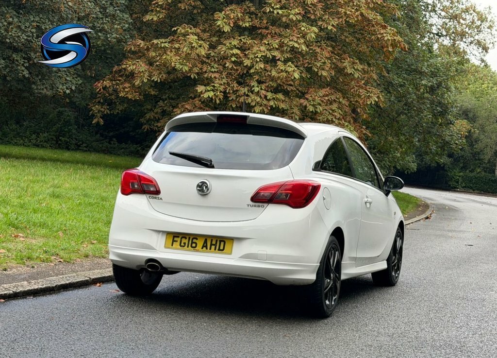Vauxhall Corsa 1.4L Limited Edition White #4