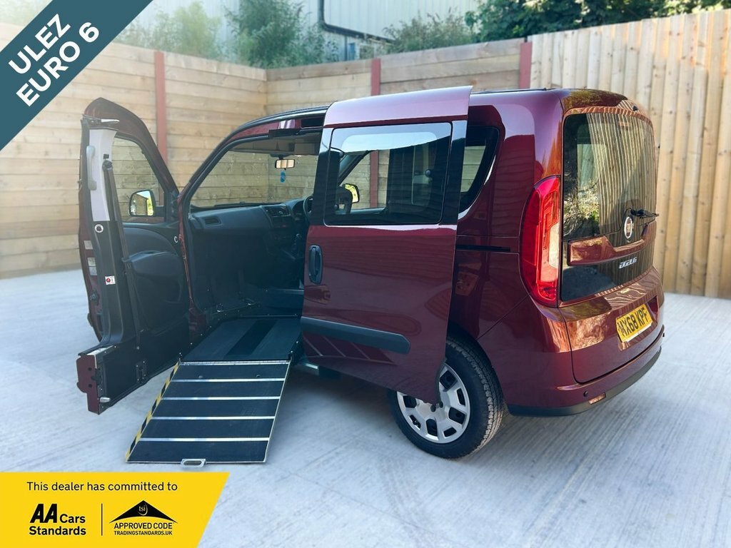 Fiat Doblo 1.4L Easy Red