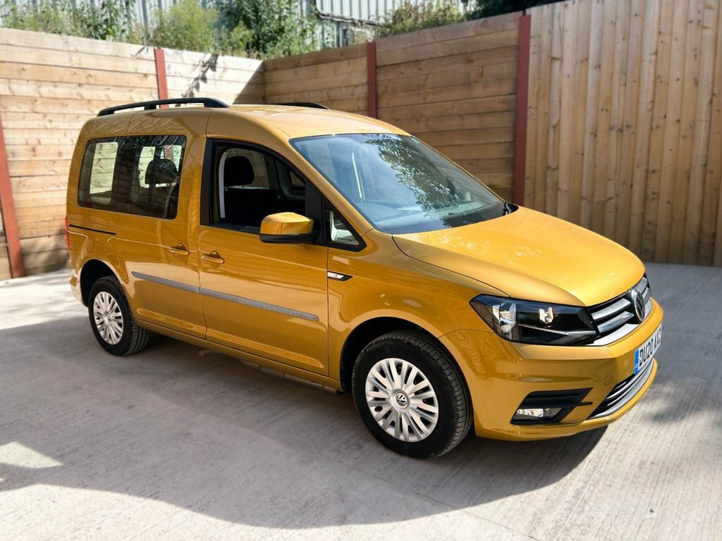 Volkswagen Caddy Life Mpv Yellow #3