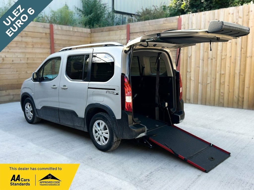 Peugeot Rifter Mpv Beige