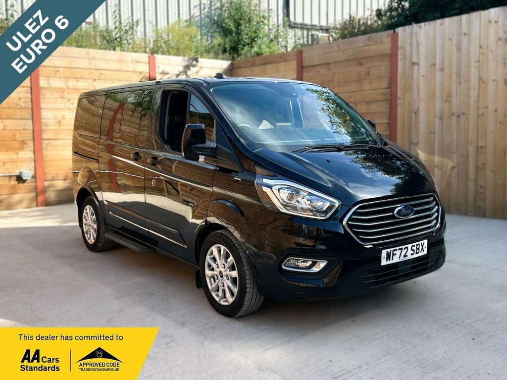 Ford Tourneo Custom 2L Titanium Black