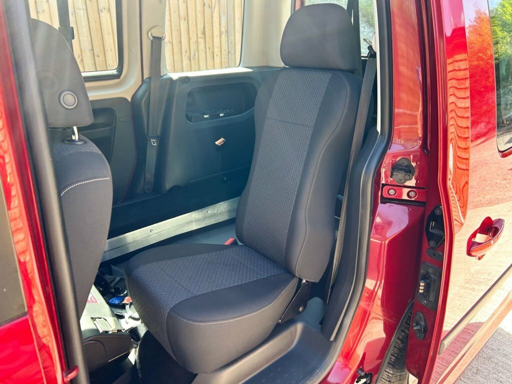 Volkswagen Caddy Life 2L Null Grey #22
