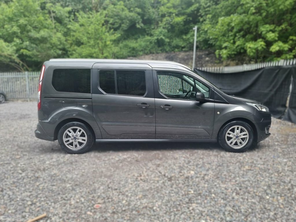 Ford Grand Tourneo Connect 1.5L Titanium Tdci Grey #6