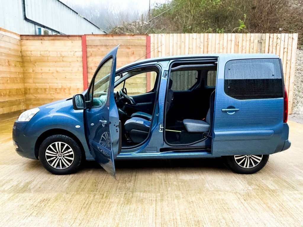 Peugeot Partner Tepee Active Black #13