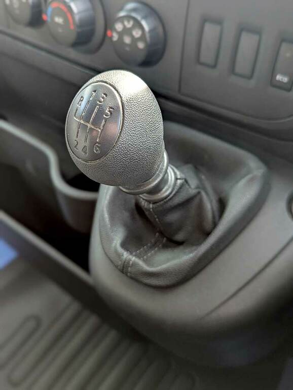 Renault Master  Black #7