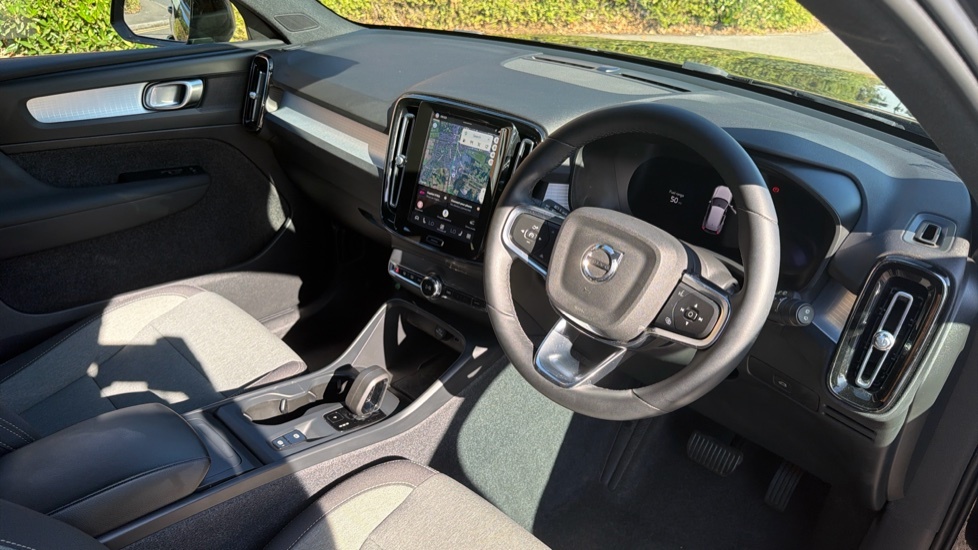 Volvo XC40 Core, B3 Mild Hybrid, RA73FPO Black #4