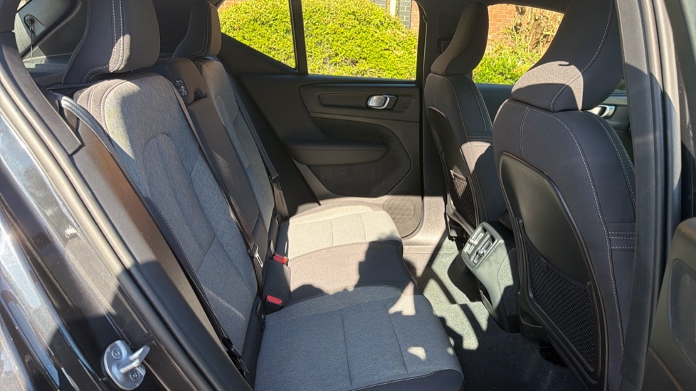 Volvo XC40 Core, B3 Mild Hybrid, RA73FPO Black #6