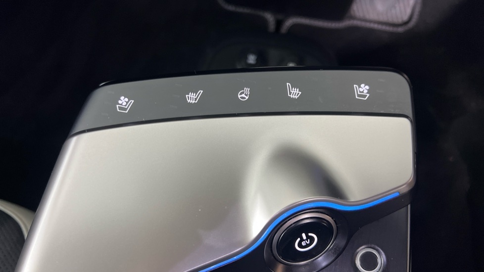 Kia EV6 84Kwh Gt-line Hatchback 225 Bhp White #32