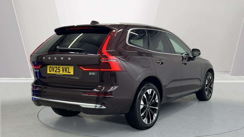Volvo XC60 Ultra, B5 Awd Mild Hybrid, Bright Towbar, OV25VKL Red #2