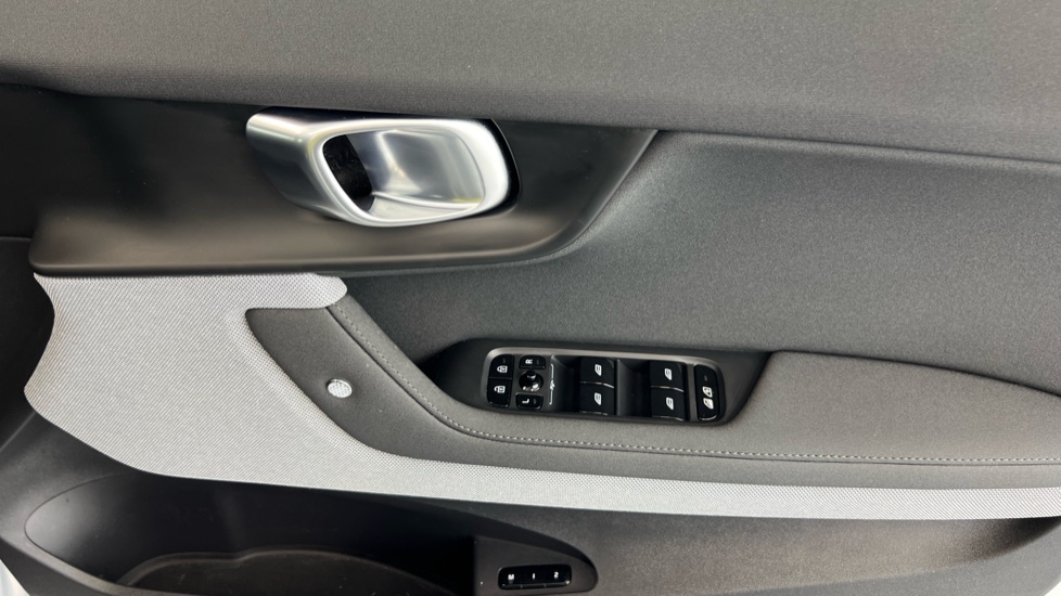 Polestar 2 Long Range Performance Grey #33