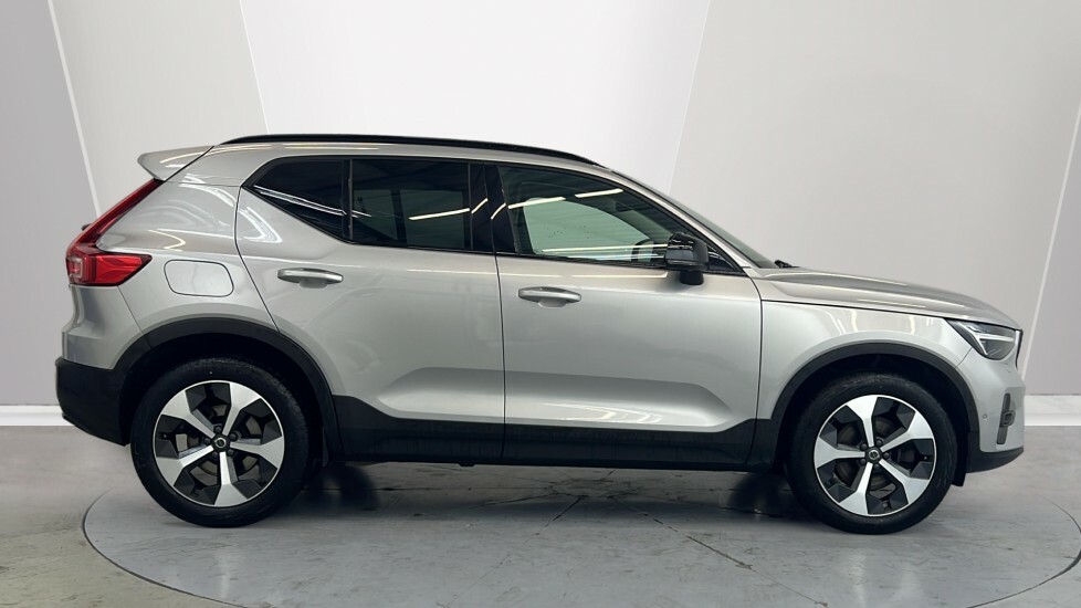 Volvo XC40 Ultimate, B4 Mild Hybrid, Dark CF23ZBN Silver #3