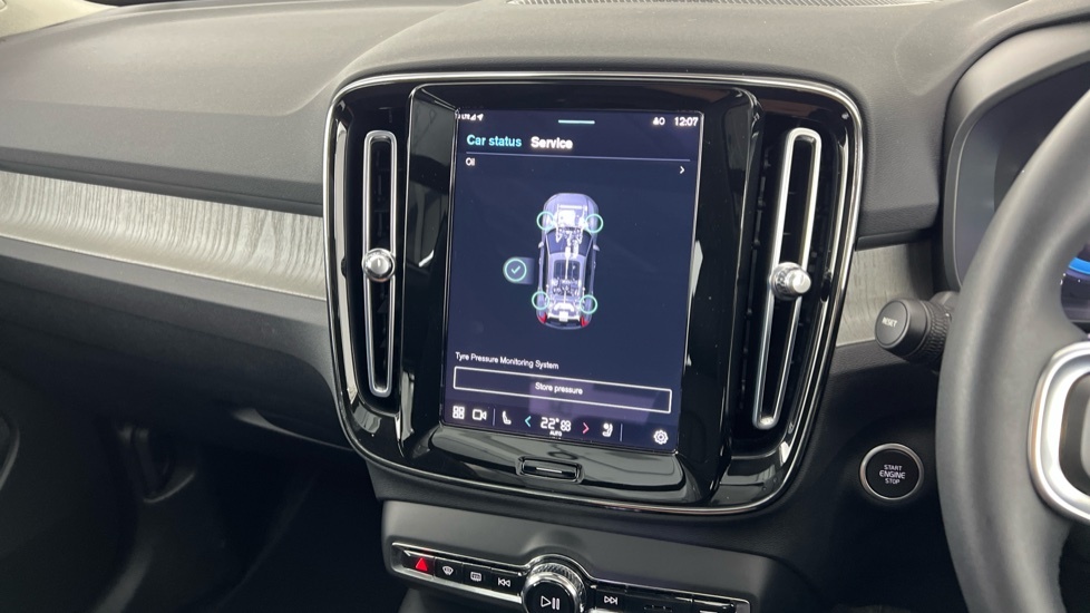Volvo XC40 Core Black #14