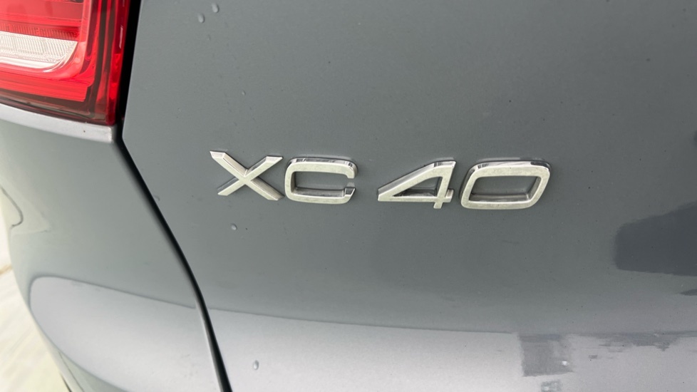 Volvo XC40 Core Black #58