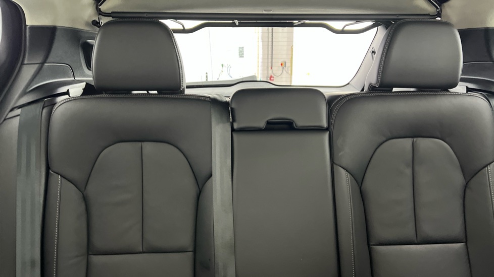 Volvo XC40 Core Black #36