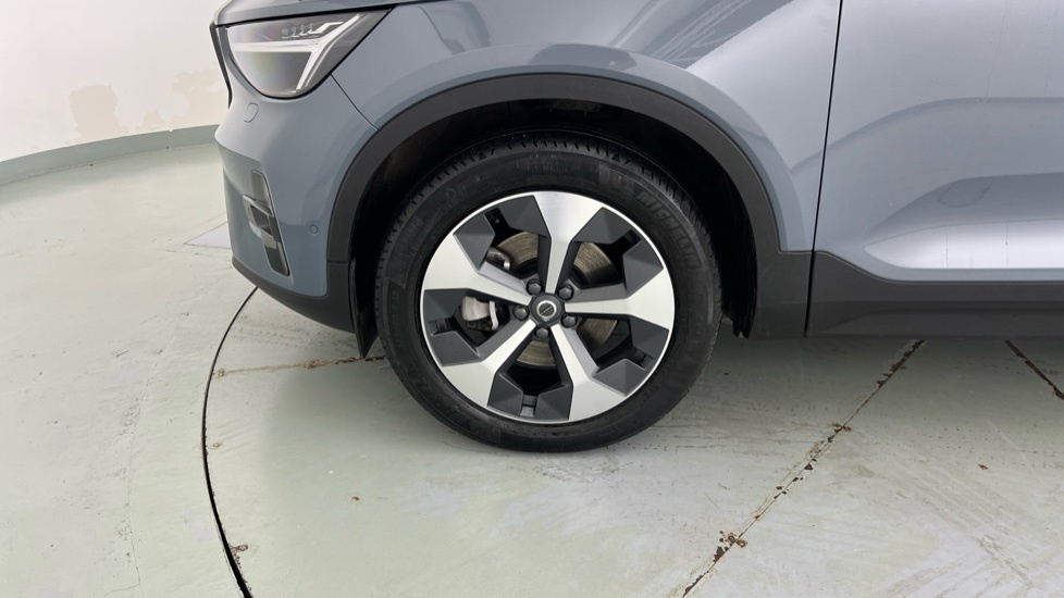 Volvo XC40 Core Black #66