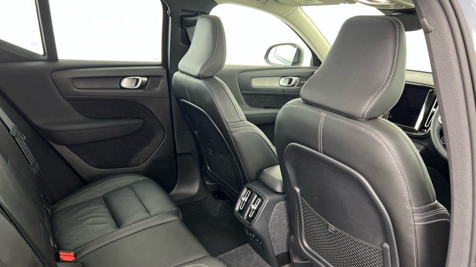 Volvo XC40 Ultimate, B4 Mild Hybrid, Dark Grey #6