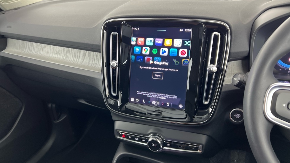 Volvo XC40 Core Black #47