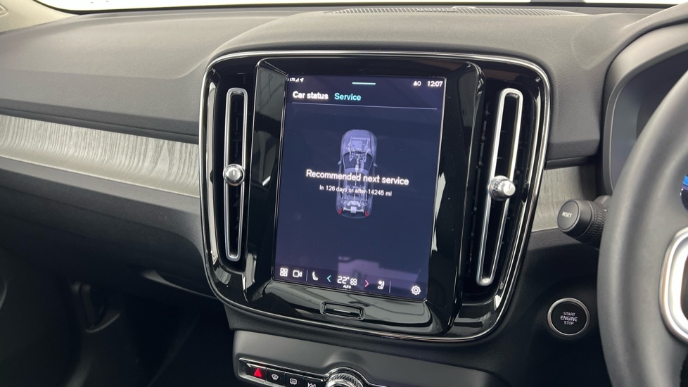 Volvo XC40 Core Black #15