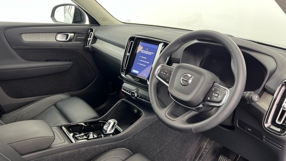Volvo XC40 Ultimate, B4 Mild Hybrid, Dark Grey #4