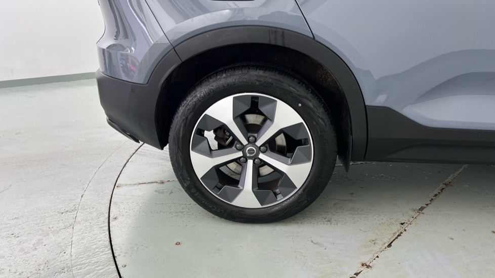Volvo XC40 Core Black #9