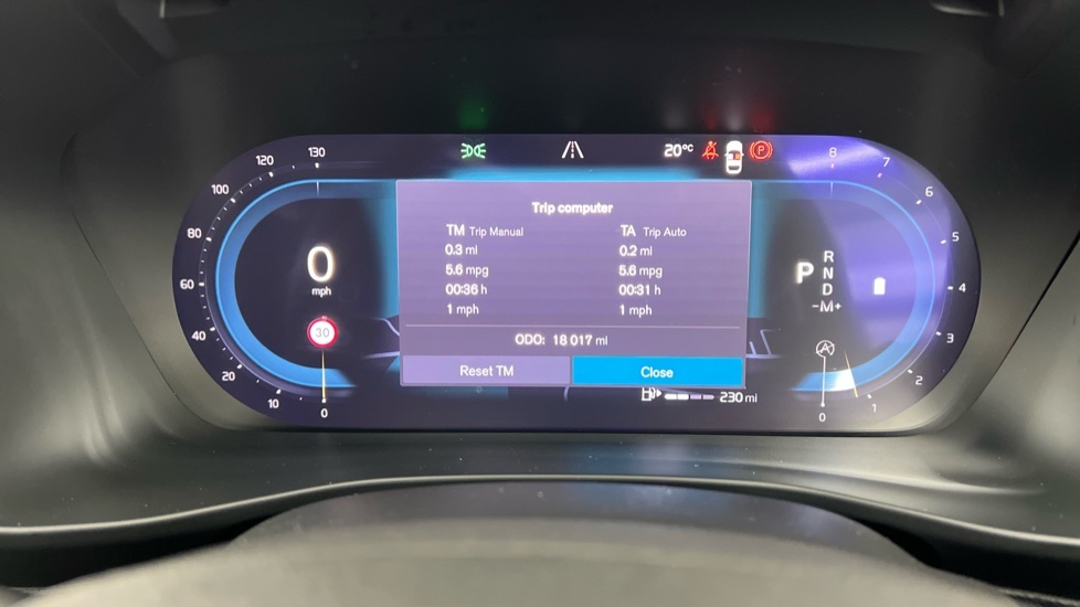 Volvo XC40 Core Black #55