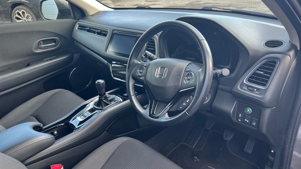 Honda Hr-V 1.5 I-vtec Ex Cvt Hatchback Black #32