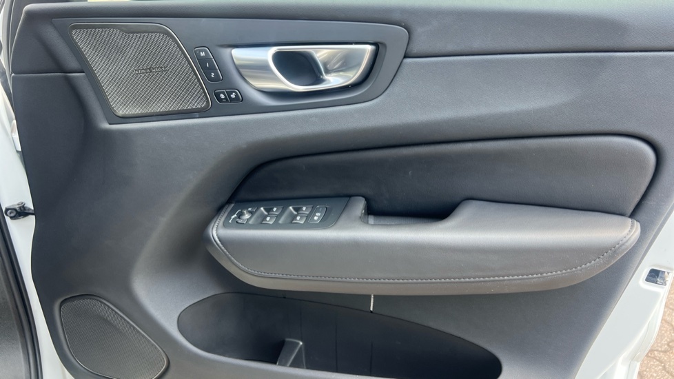 Volvo XC60 Core Blue #28