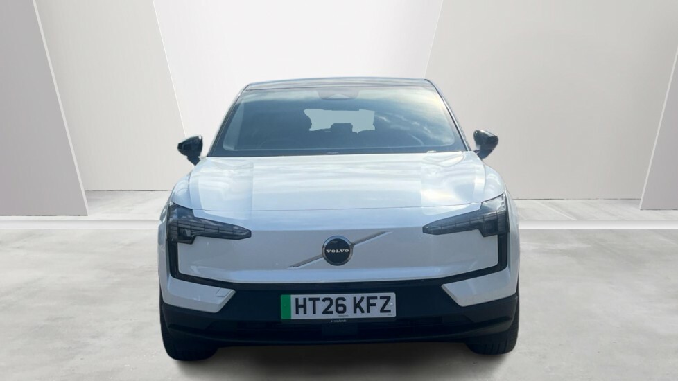 Volvo EX30 Plus White #8