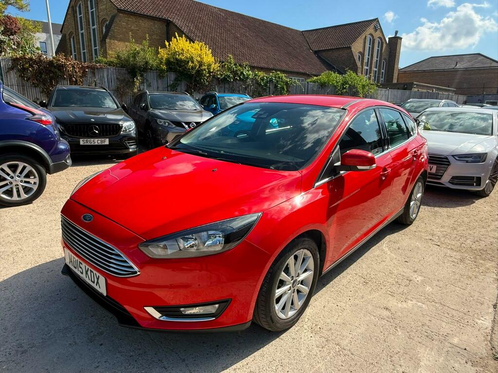 Ford Focus 1.6 Titanium Powershift Euro 6 MD15KDX Red #4