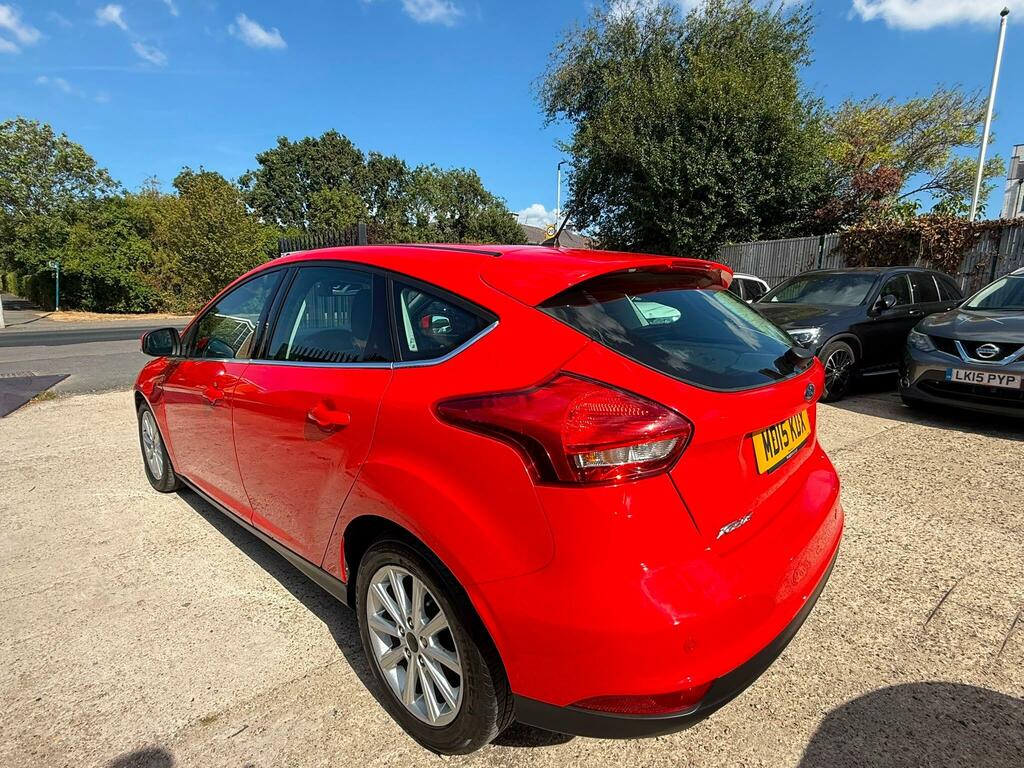 Ford Focus 1.6 Titanium Powershift Euro 6 MD15KDX Red #5