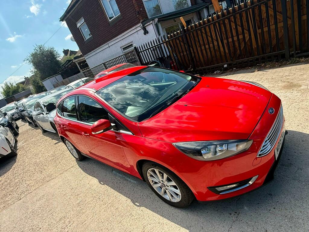 Ford Focus 1.6 Titanium Powershift Euro 6 MD15KDX Red #2