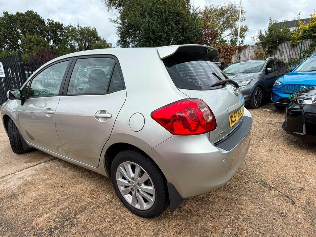 Toyota Auris T Spirit Silver #3