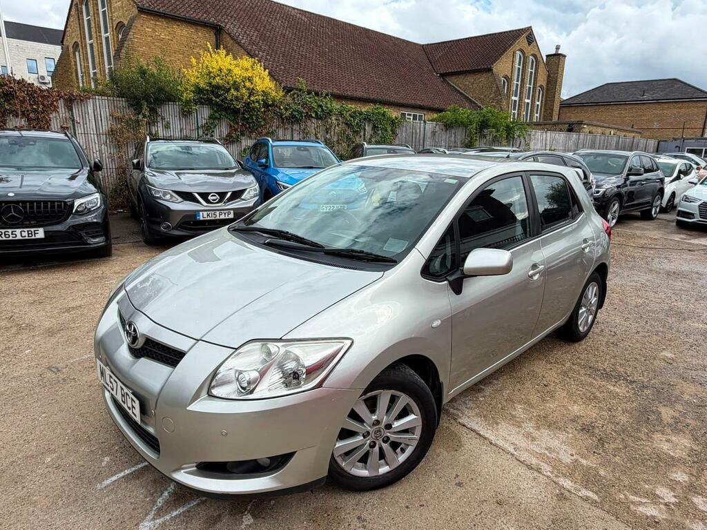 Toyota Auris T Spirit Silver #4