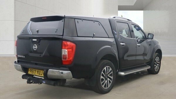 Nissan Navara 2.3 Dci Tekna Pickup Double Cab Black #4