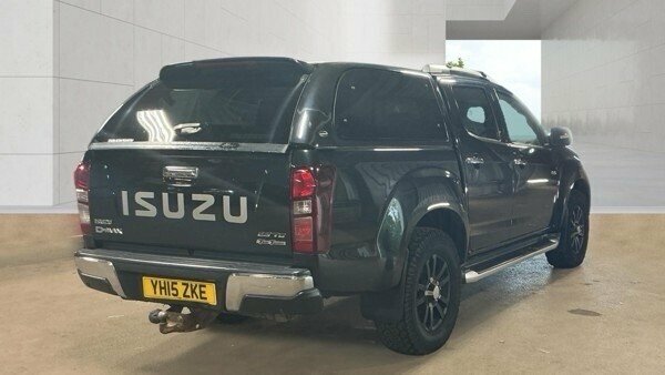 Isuzu D-Max Max Pickup White #10