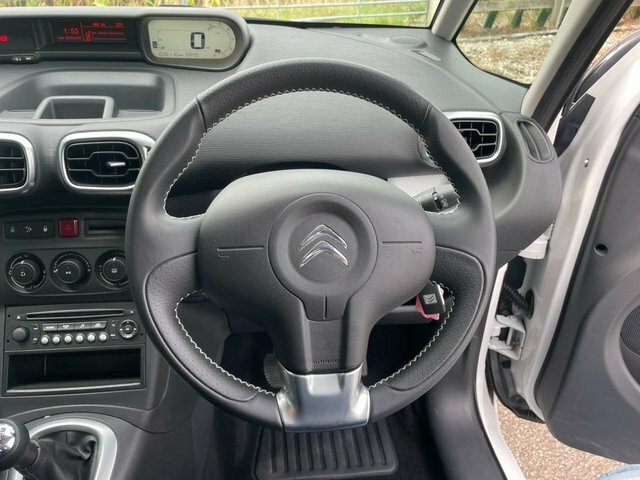 Citroen C3 Picasso 2016 1.2 Puretech Edition Mpv Eu White #6