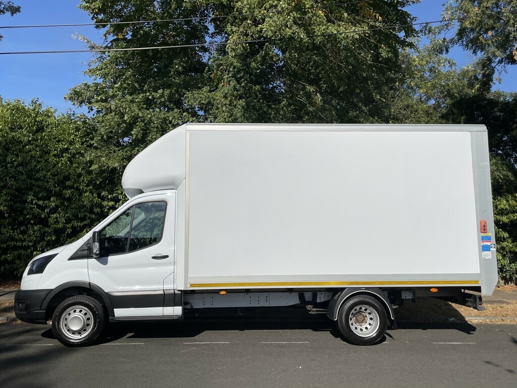 Ford Transit Custom Luton 2.0 Transit Leader 350 L4 2.0L Ecoblue 130Ps SF23VRC White #5