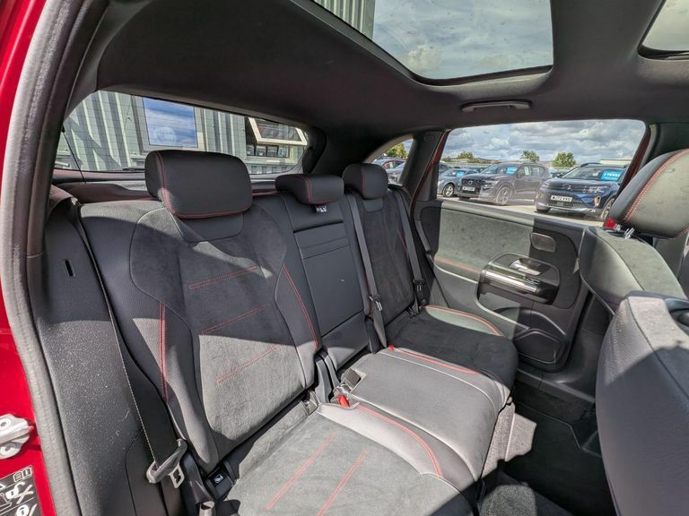 Mercedes-Benz B Class B200d Sport Executive Red #7
