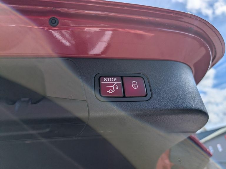 Mercedes-Benz B Class B200d Sport Executive Red #9