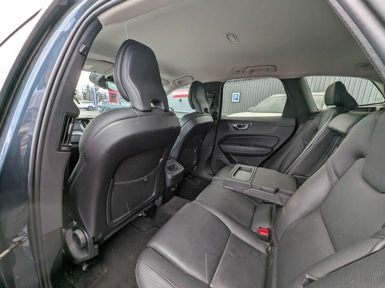 Volvo XC60 2.0 T5 Momentum Pro Euro 6 Ss Blue #5