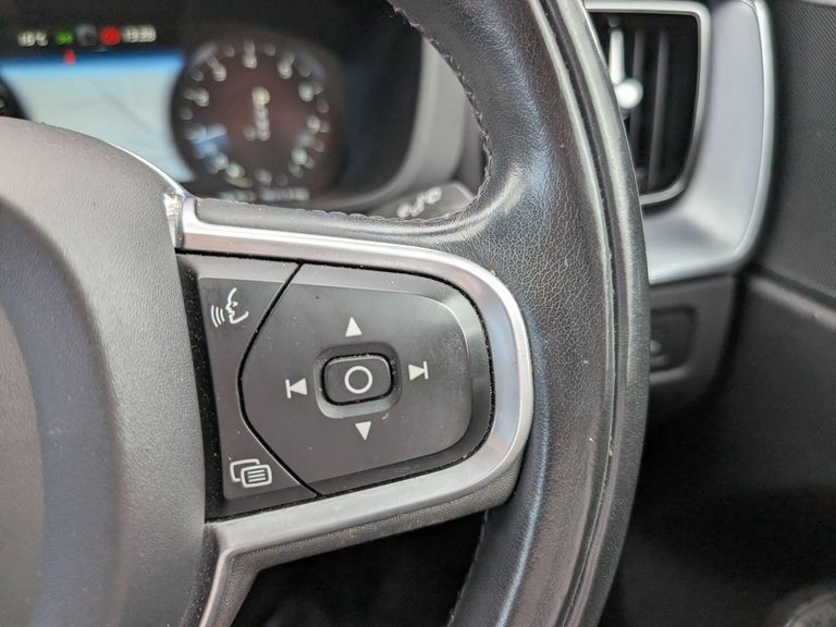 Volvo XC60 D4 Awd R-design Blue #16