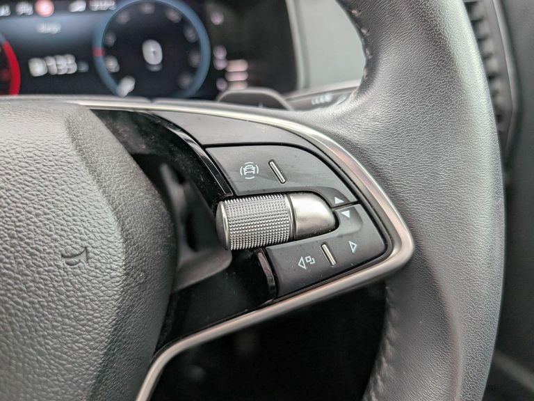 Skoda Karoq 1.5 Tsi Se L Dsg Black #11